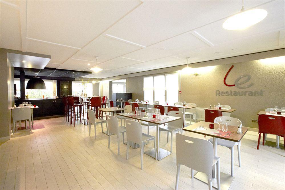 Campanile Montesson - Le Vesinet Hotel Bagian luar foto